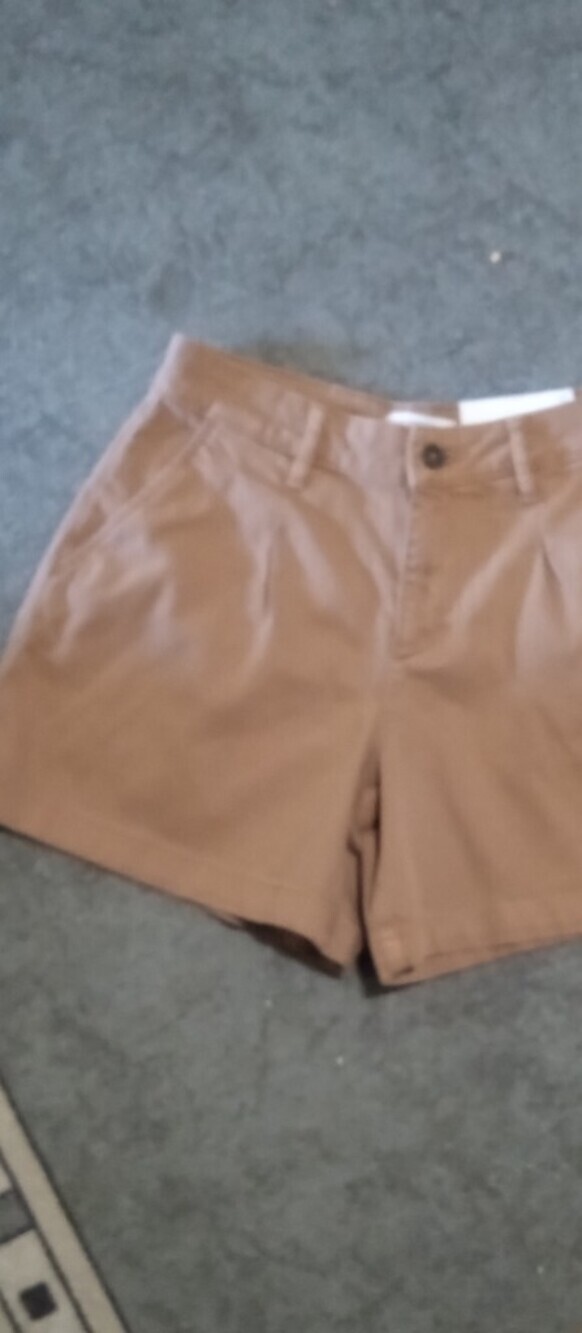 Liz Claiborne Tan High-Waist Tailored Shorts